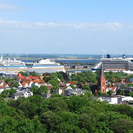 Ferienwohnung Warnemünde am Kurpark Rostock Exterior foto